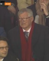 宝盈官方-能否晋级？曼联vs里昂常规时间即将结束，镜头给到弗格森