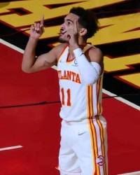 宝盈入口-两战合计35投8中！特雷·扬天崩开局 老鹰另立核心？